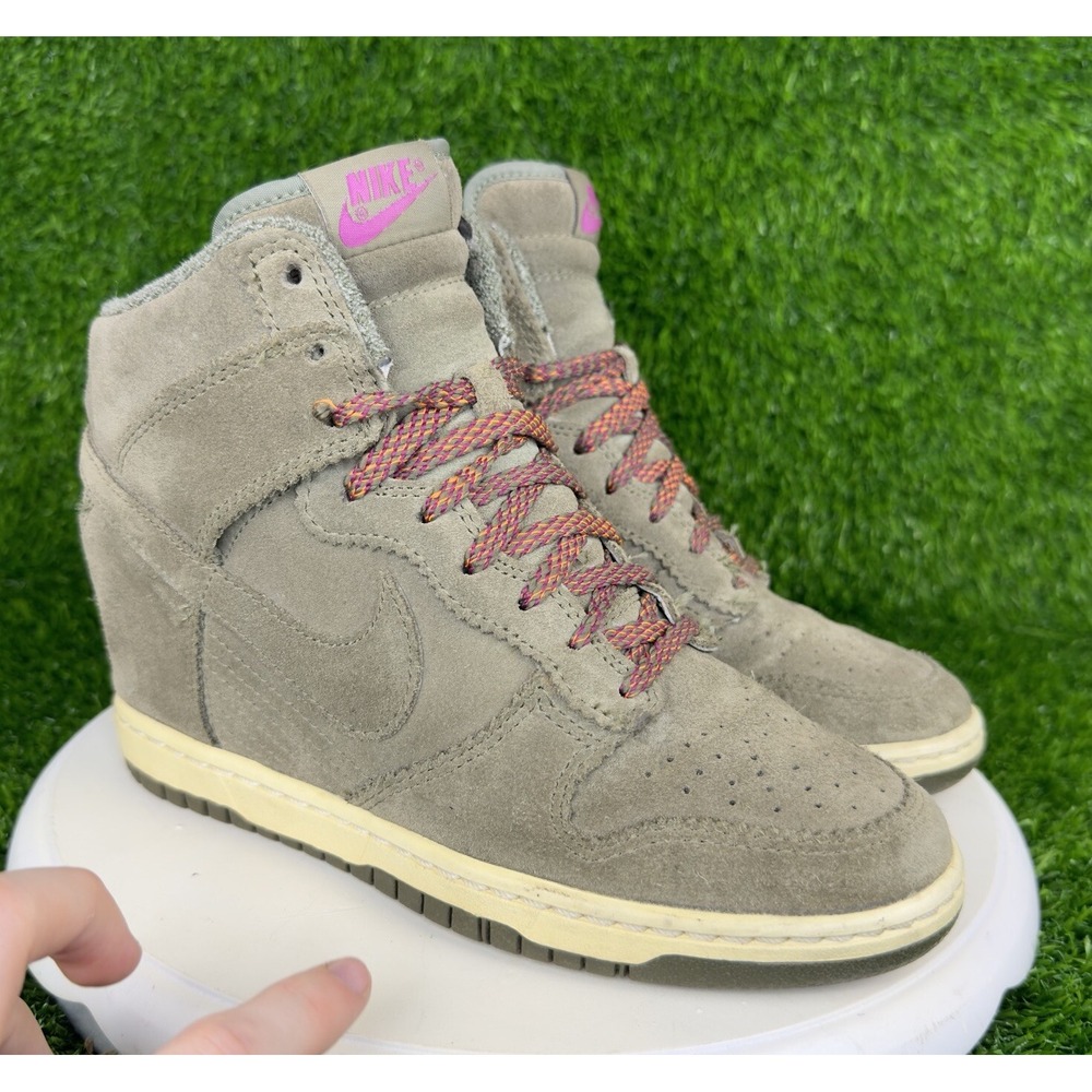 Vintage 2012 Nike Dunk Sky High Olive Wedge Sneaker Green Size 7 528899-200